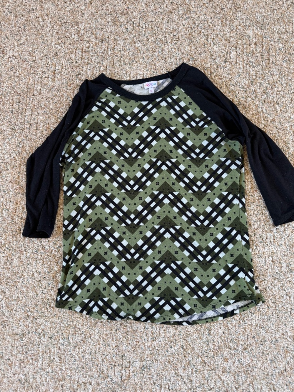LuLaRoe Randy Tee Shirt Size XL